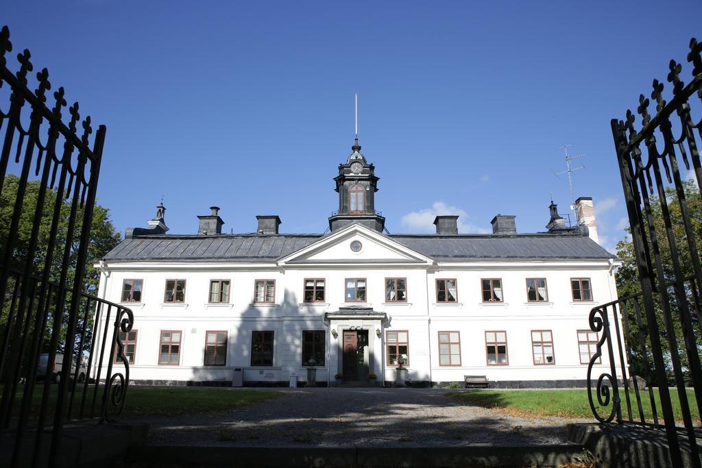 Bed and Breakfast Kaggeholms Slott à Ekerö Extérieur photo