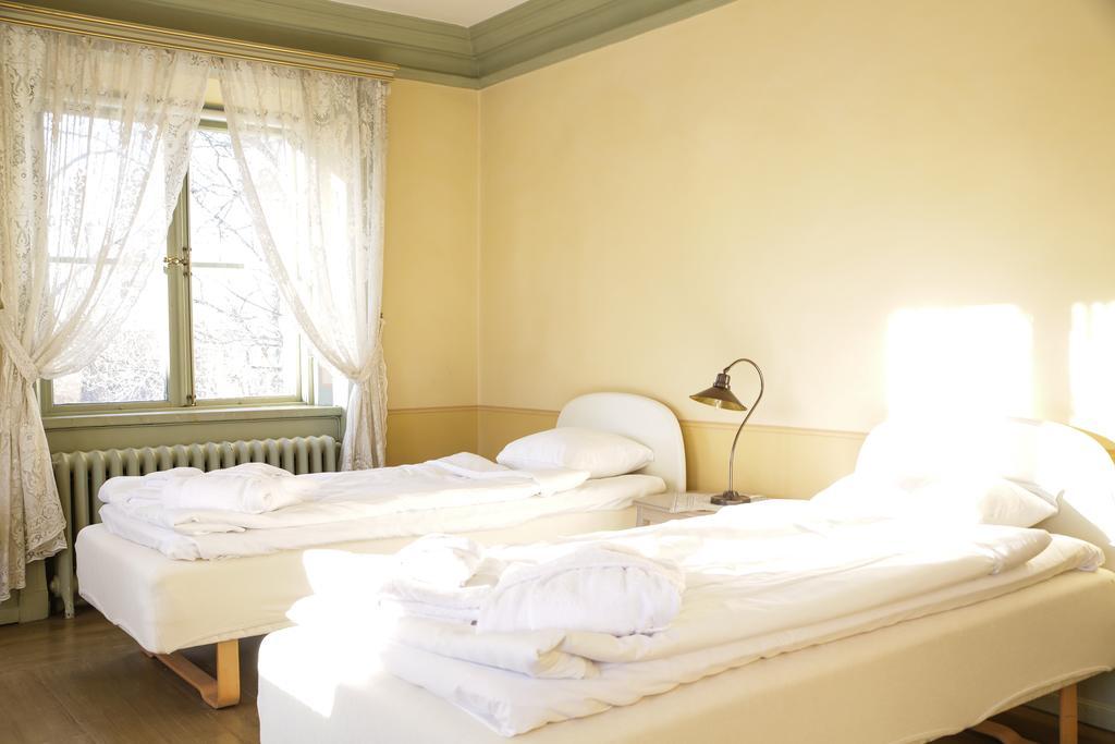 Bed and Breakfast Kaggeholms Slott à Ekerö Extérieur photo