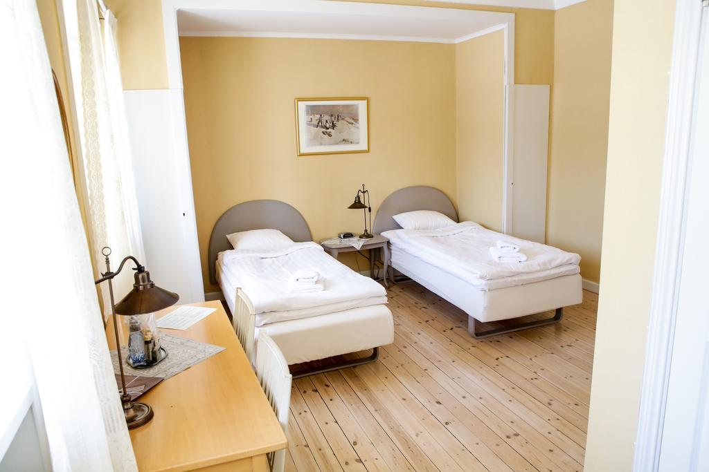 Bed and Breakfast Kaggeholms Slott à Ekerö Extérieur photo